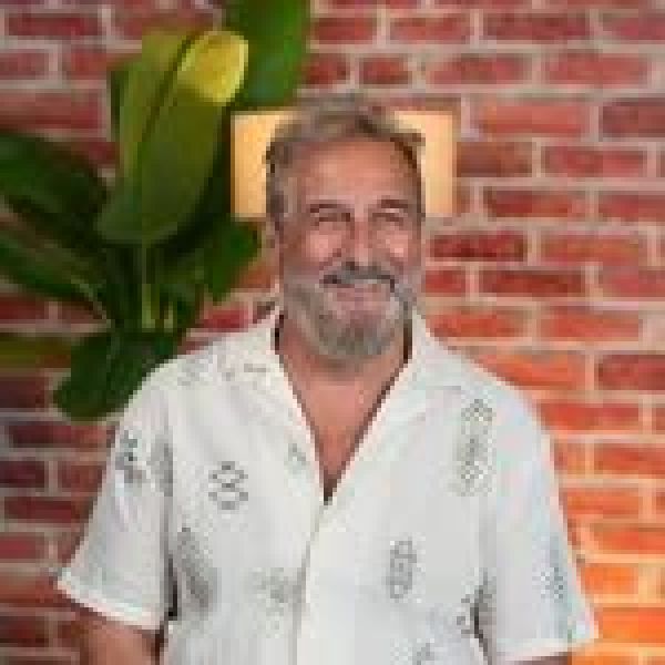 Logo: R. Şanal Günseli