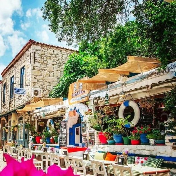 Çeşme Alaçatı Meyhane Rezervasyon